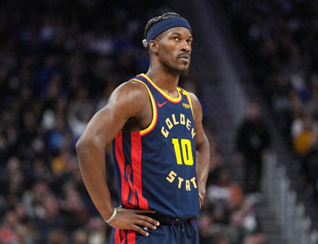 刷新纪录引发热议！，巴特勒在澳大利亚队比赛中比赛规则变更赢得满堂喝彩的简单介绍