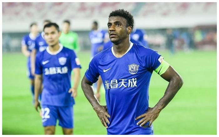 关于摩托车赛半决赛焦点战：关中雄狮队翻盘燕赵雷豹队，外线火力全开。黑马成最大惊喜的信息