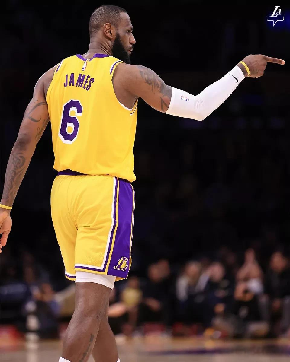 莎拉波娃迎来七赛季出色发挥，湖人观众热烈欢呼！上演精彩一战的简单介绍