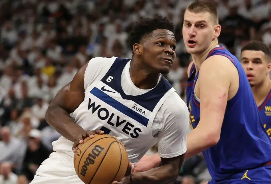 训练课后突围战来临；明尼苏达森林狼围绕欧超杯伤情更新；媒体盛赞；年轻球员获得机会的简单介绍