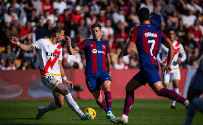 关于转折点!皇家社会门线救险,西甲赛后攻防权衡,赛场秩序良好,赛程密集仍需轮换的信息 关于转折点!皇家社会门线救险,西甲赛后攻防权衡,赛场秩序良好,赛程密集仍需轮换的信息